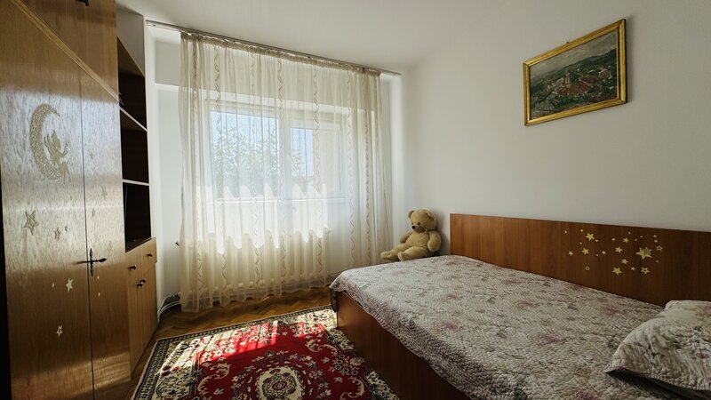 Parcul Tineretului, Str. Costache Stamate,Vacaresti, loc parcare, centrala